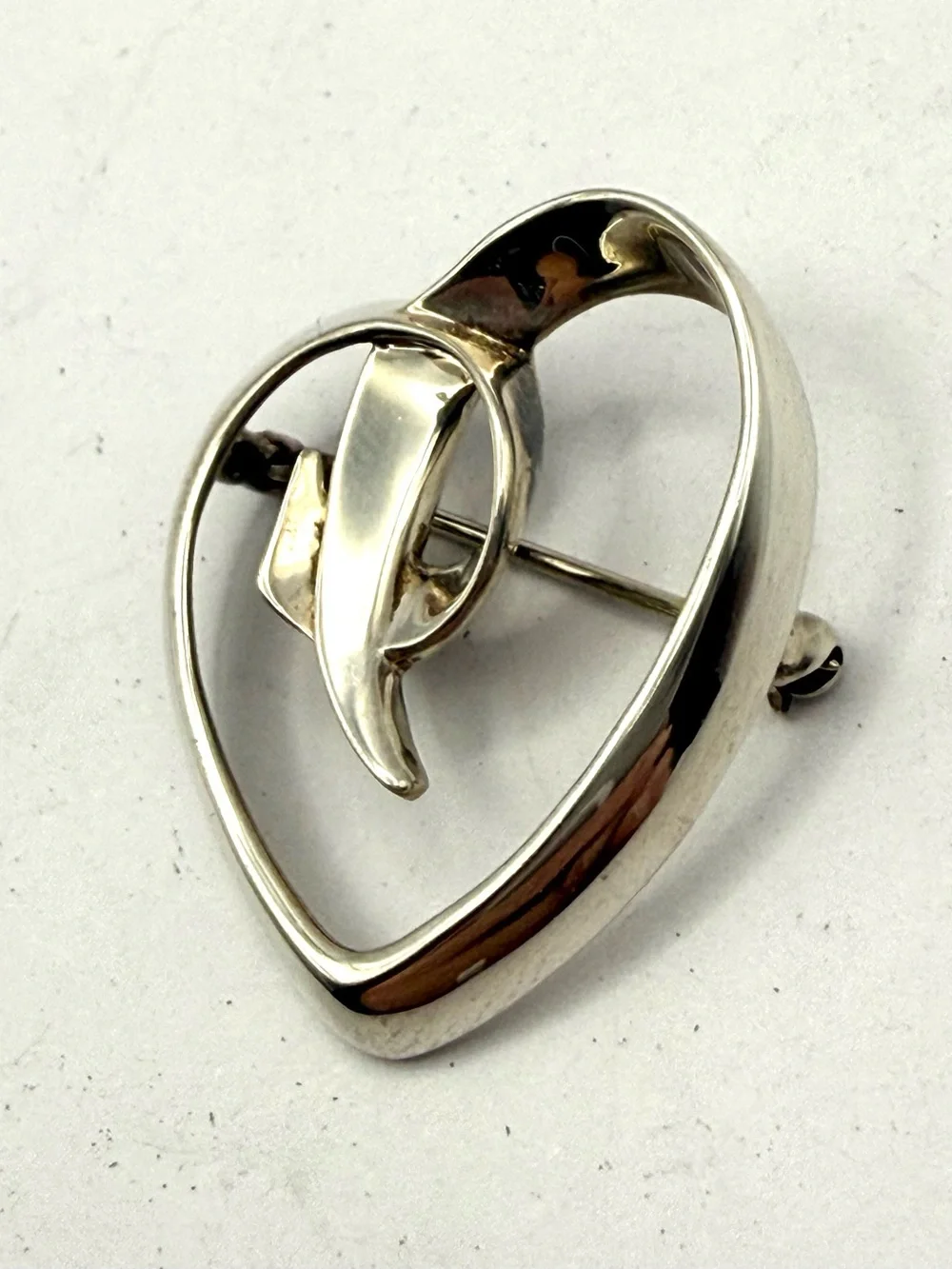 Tiffany & Co. Paloma Picasso 925 Sterling Silver Heart Pin Brooch 5.1g Vintage